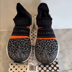 adidas Ultra Boost 3D Knit
Stella McCartney